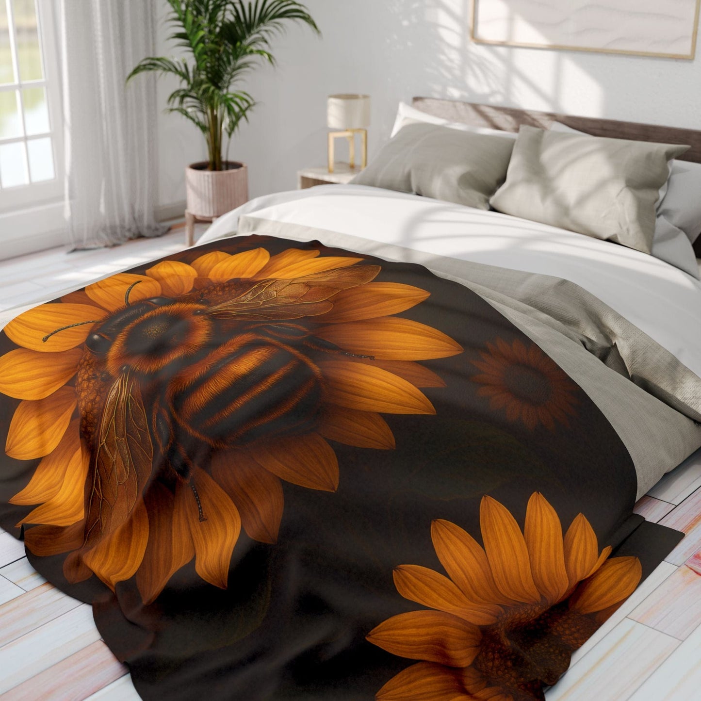 Printify Home Decor Sunflower Bee Fleece Blanket — Cozy Floral Honeybee Throw