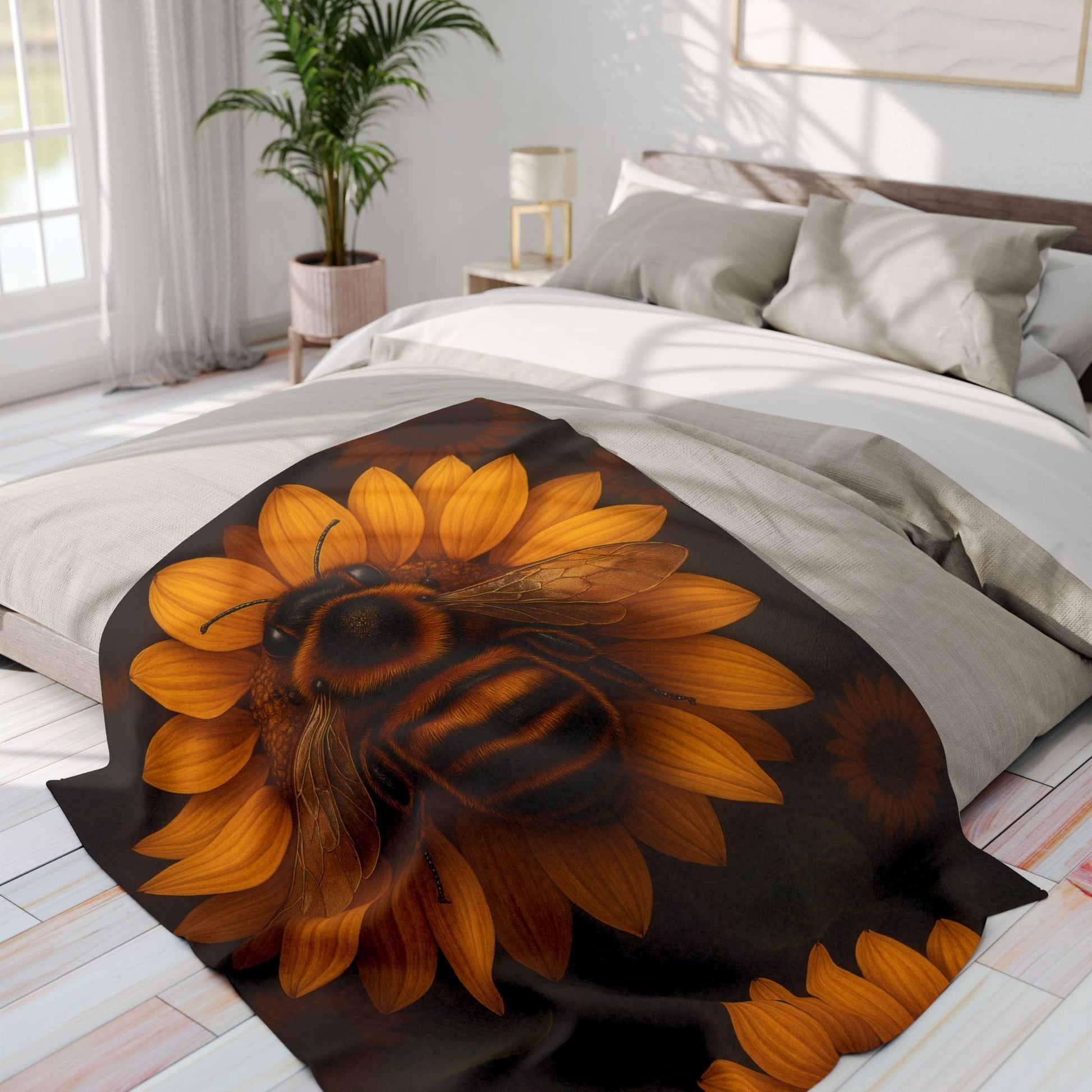 Printify Home Decor Sunflower Bee Fleece Blanket — Cozy Floral Honeybee Throw
